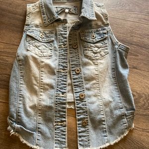 Jean Vest